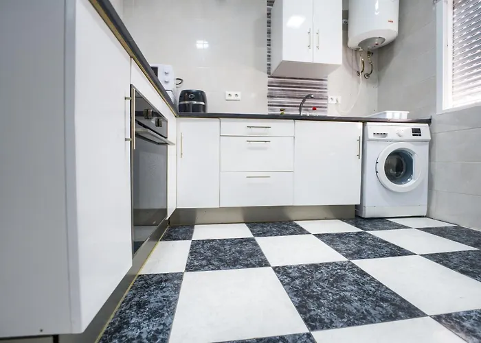 Martinez Campos - Playa La Caleta