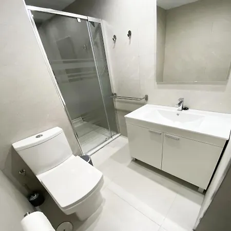 Martinez Campos - Playa La Caleta Apartment *