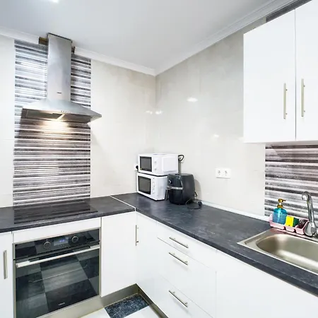 Martinez Campos - Playa La Caleta