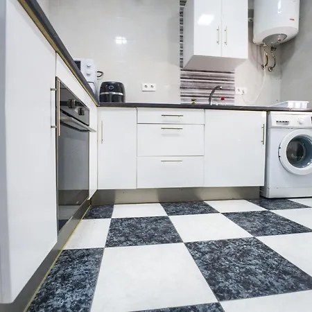 Martinez Campos - Playa La Caleta