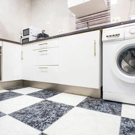 Martinez Campos - Playa La Caleta شقة