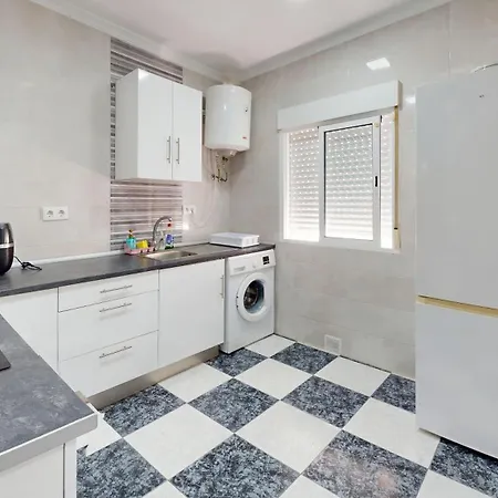 Martinez Campos - Playa La Caleta شقة *