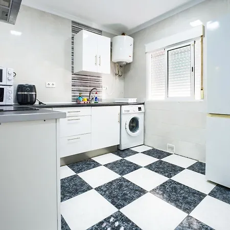 Martinez Campos - Playa La Caleta Διαμέρισμα *